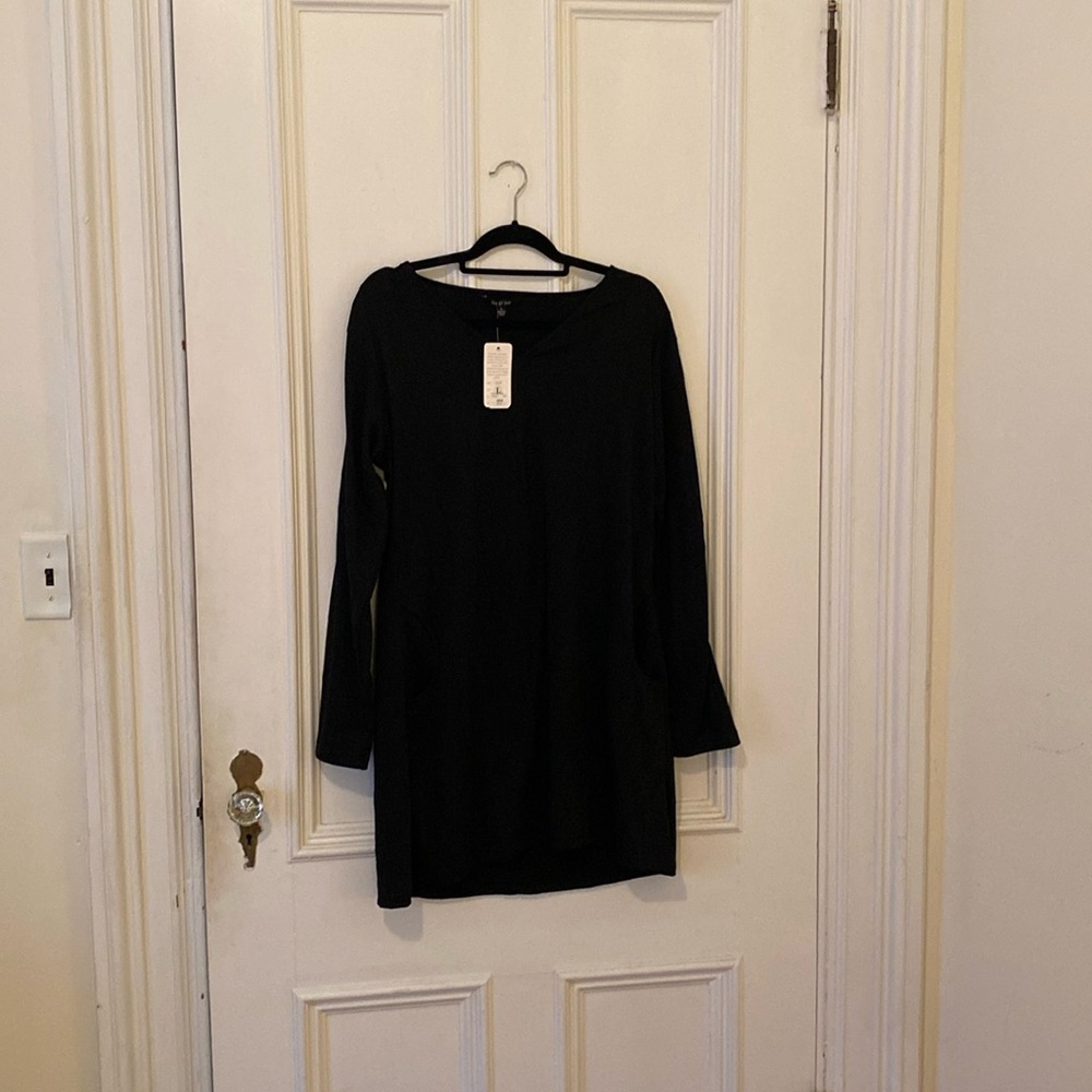 Yak and Yeti Large V-Neck Stitch Dress